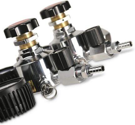 Draadgrootte W21.8 G5/8 Dual Gauge CO2 Draft Beer Regulator voor biervat en CO2 tank