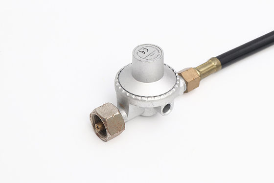 Industrieel rubbergaspropaan lassen slang met koperen adapter en industriële regulator