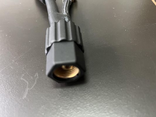 Gepersonaliseerde ondersteuning voor Power Connector 10-25 Plug to M16*1.5 Vrouwelijke draai-noot adapter