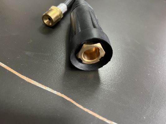 Gepersonaliseerde ondersteuning voor Power Connector 10-25 Plug to M16*1.5 Vrouwelijke draai-noot adapter